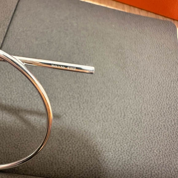 Hermes Echappee Loop Earrings Medium size 1.6” - Picture 5 of 10